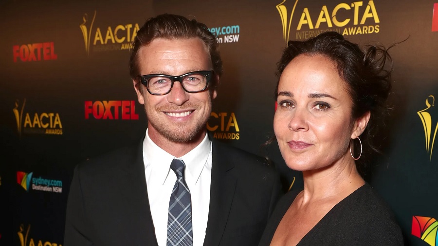 simon baker wife