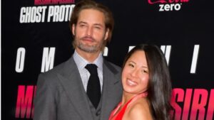 josh holloway wife