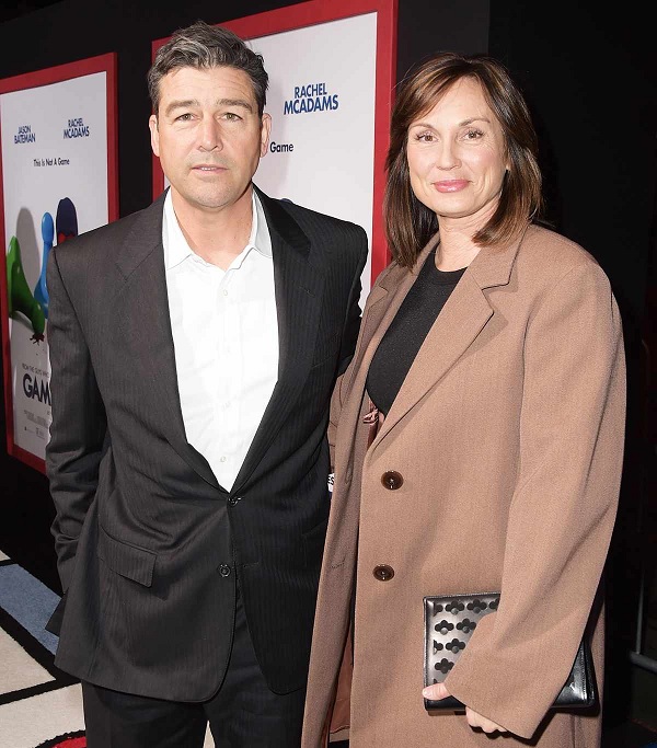 kyle chandler wife